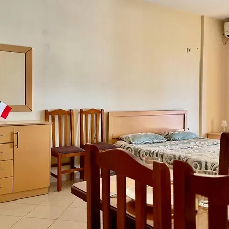 Appartamento Orange Sea View Sarandë